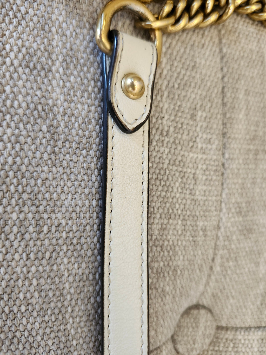 Gucci White GG Marmont Matelasse Leather Mini Round Shoulder Bag