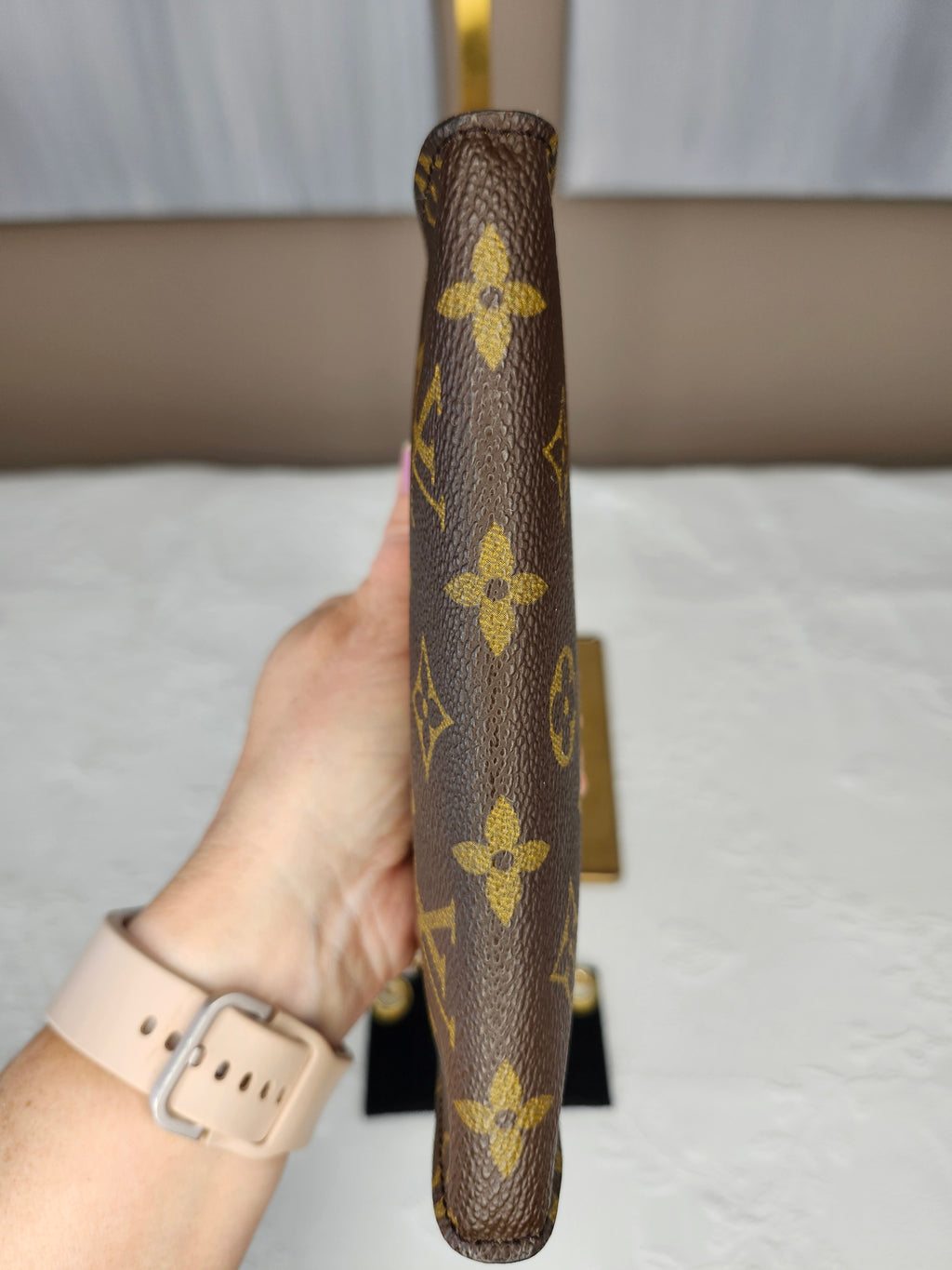 Authentic Louis Vuitton Monogram Bucket Pouch 23-Small with Dust Bag
