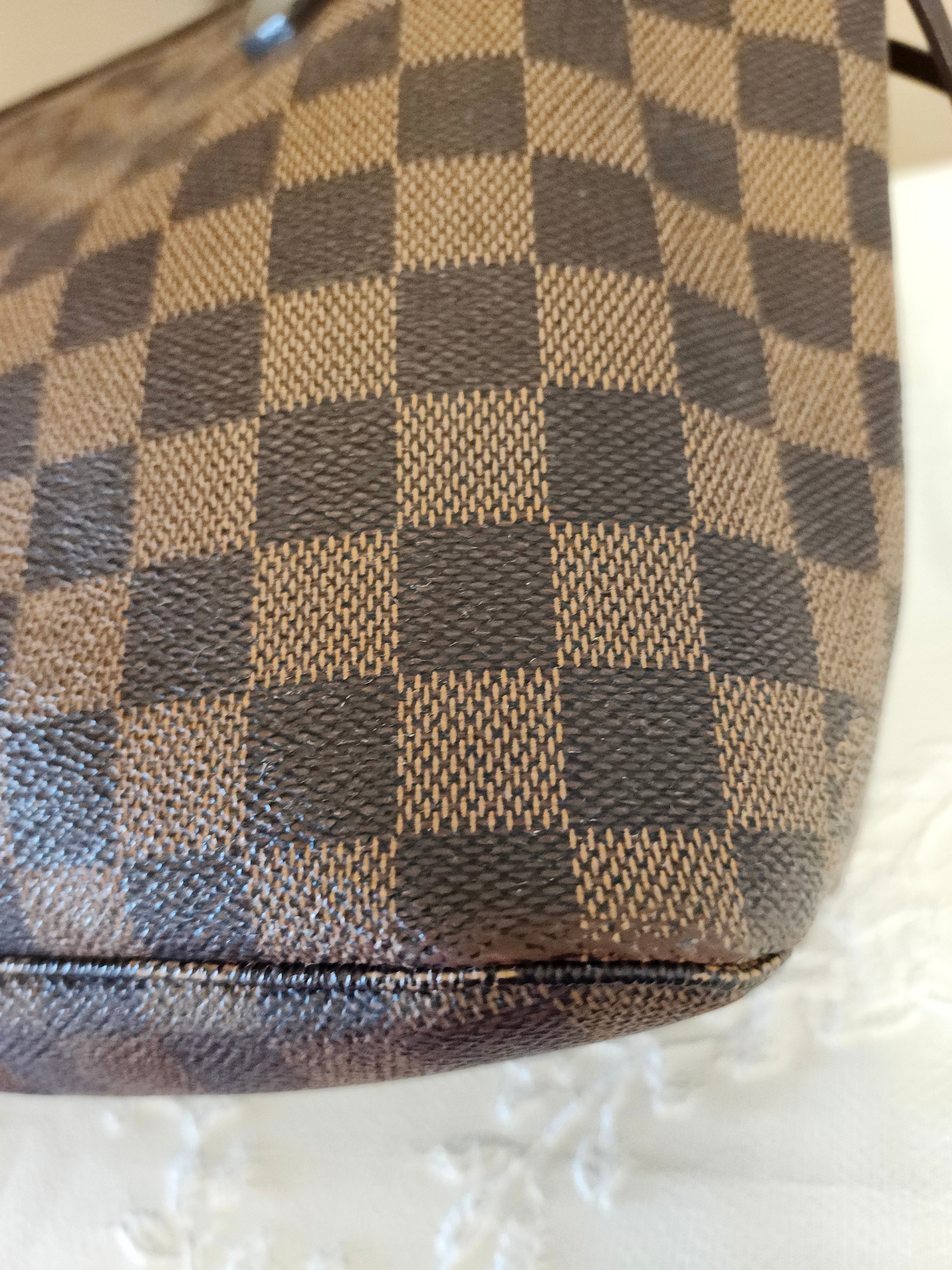 Louis Vuitton Neverfull PM in Damier Ebene Monogram Print