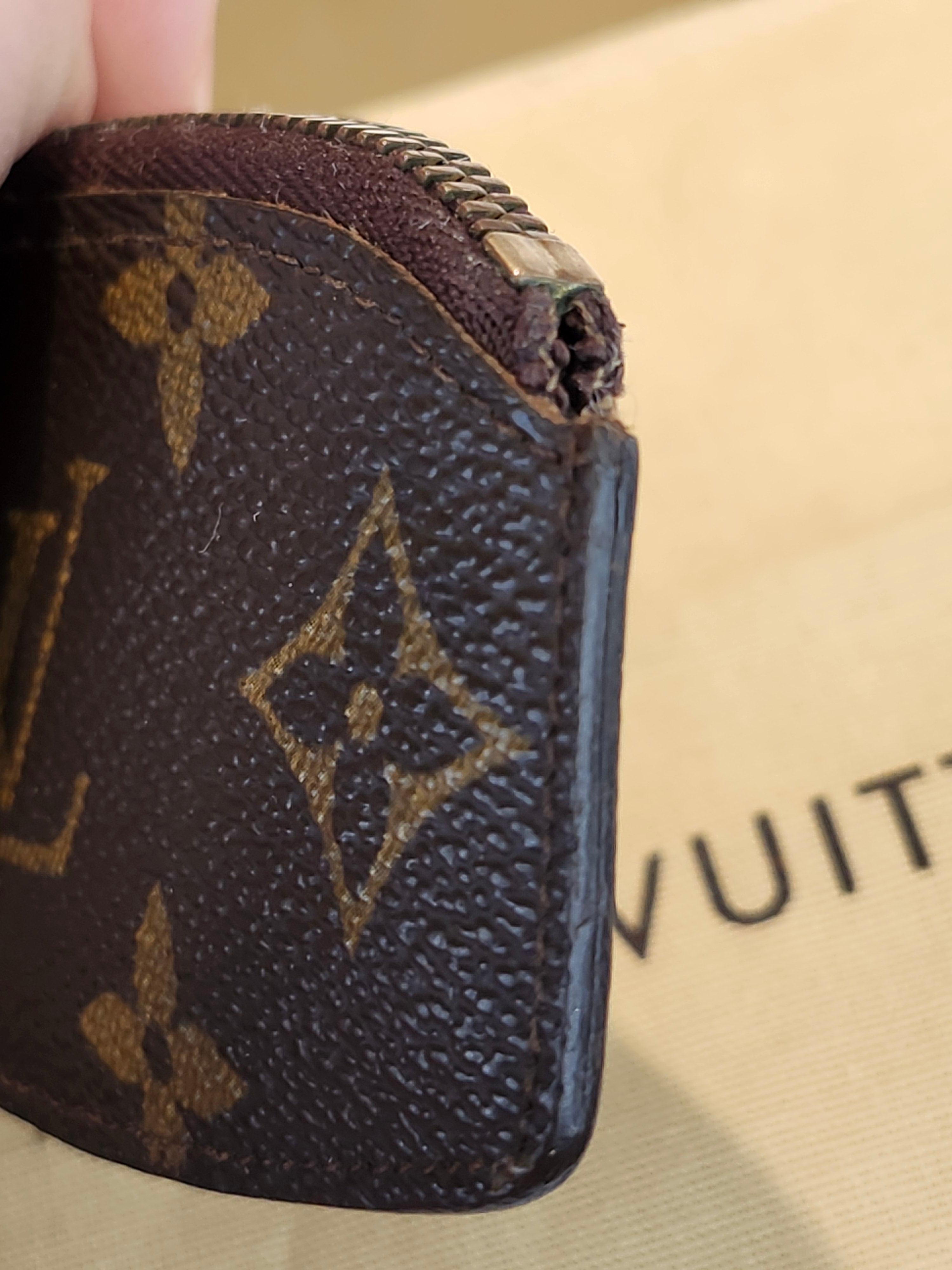 Louis Vuitton Monogram Cles  Etui Crepier Coin Key Case with Dust Bag