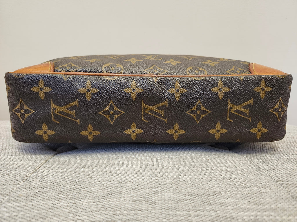 Louis Vuitton Compiegne 28 Clutch