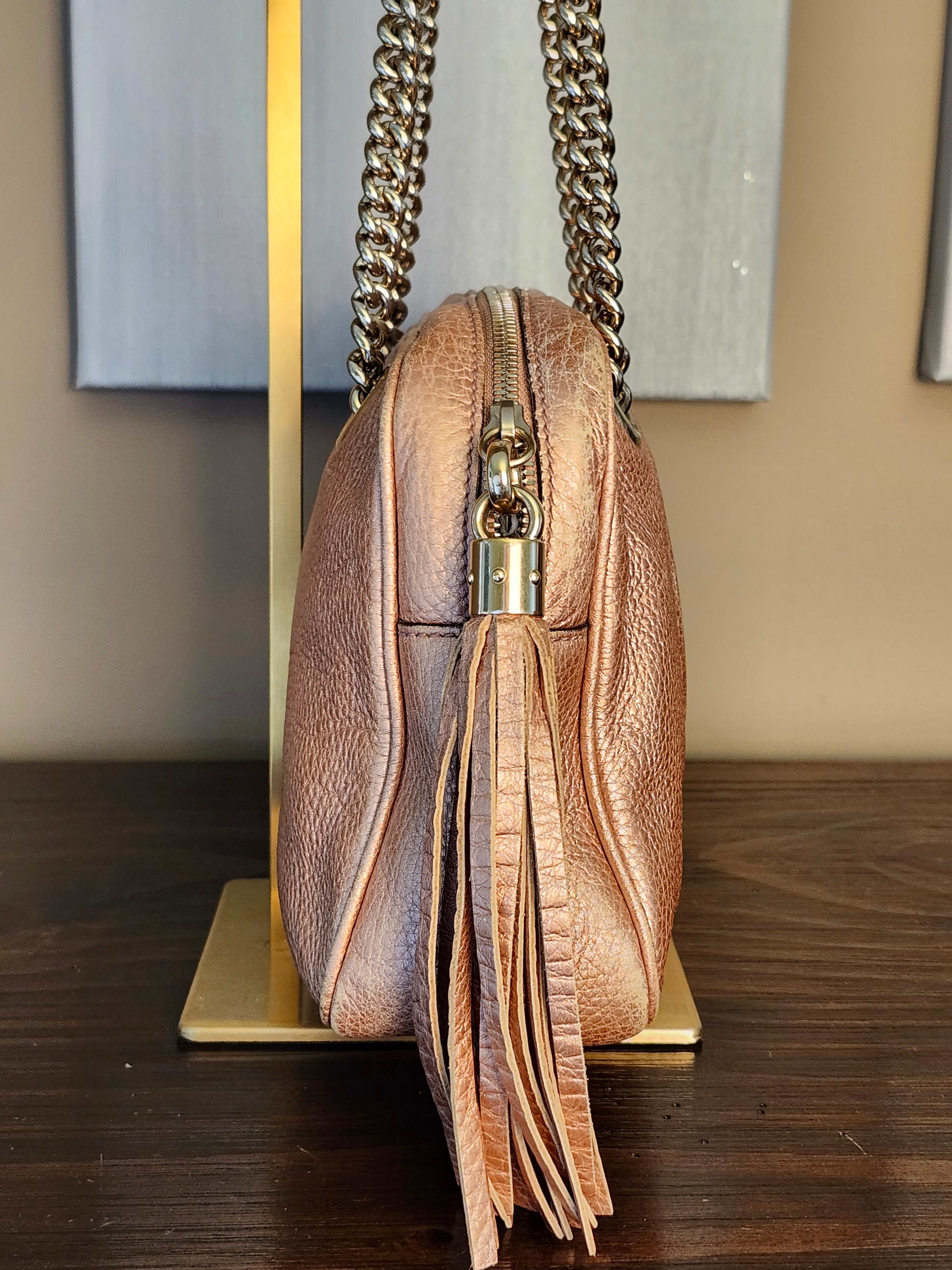 Gucci Soho Chain Shoulder Bag in Metallic Pink Pebbled Leather