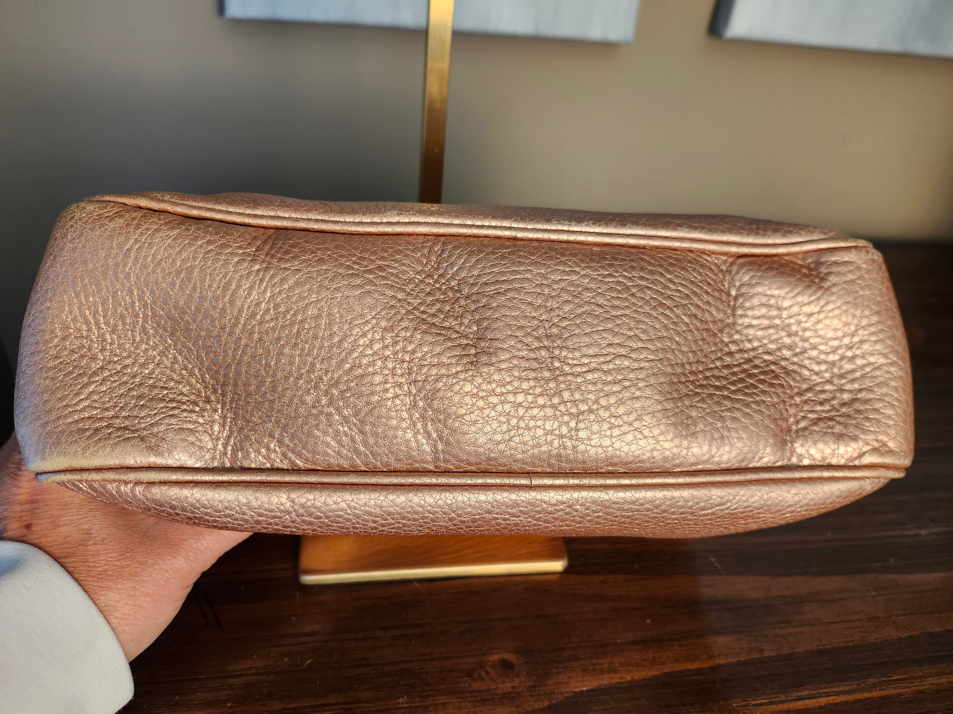 Gucci Soho Chain Shoulder Bag in Metallic Pink Pebbled Leather