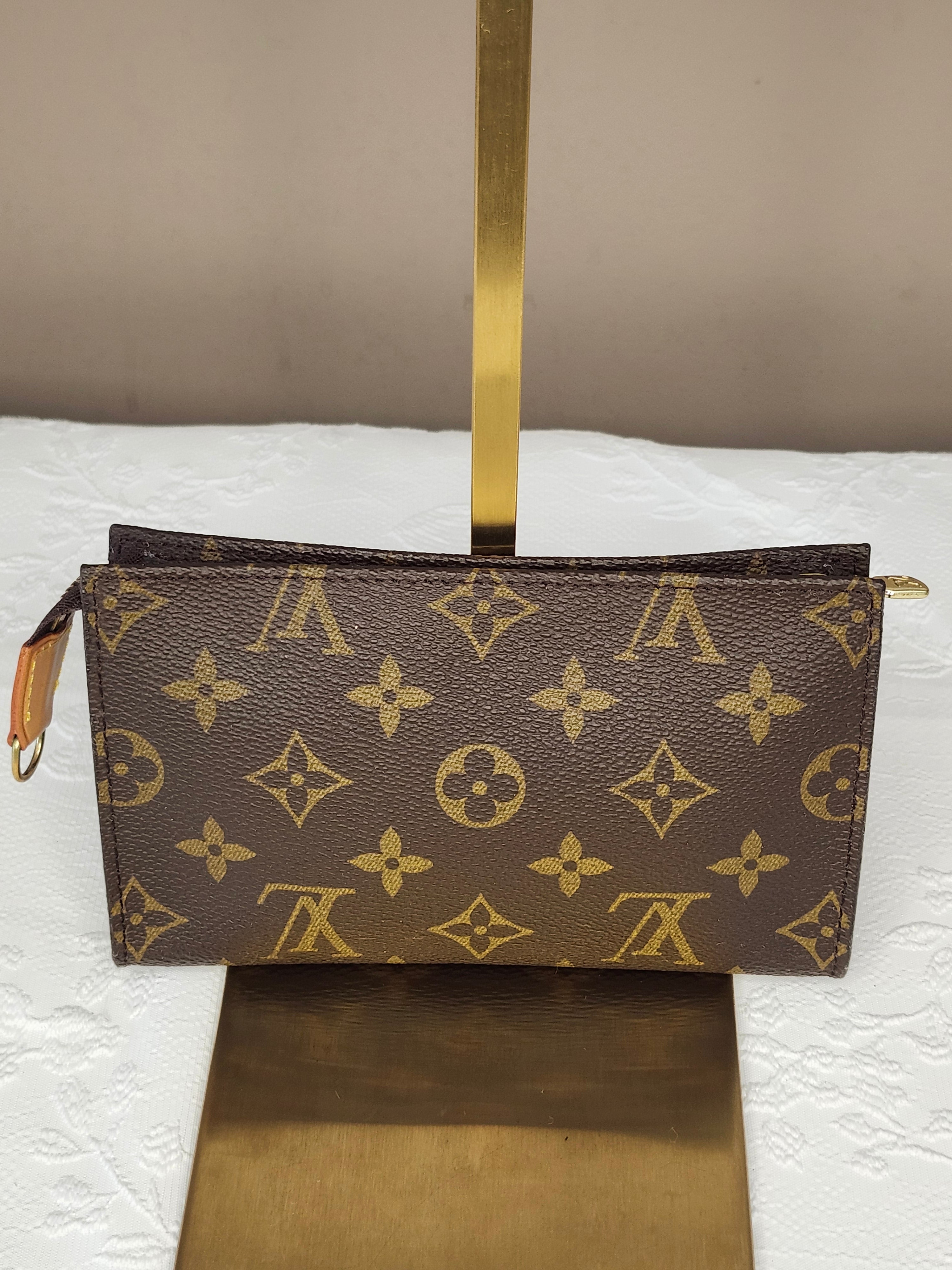 Authentic Louis Vuitton Monogram Bucket Pouch 23-Small with Dust Bag