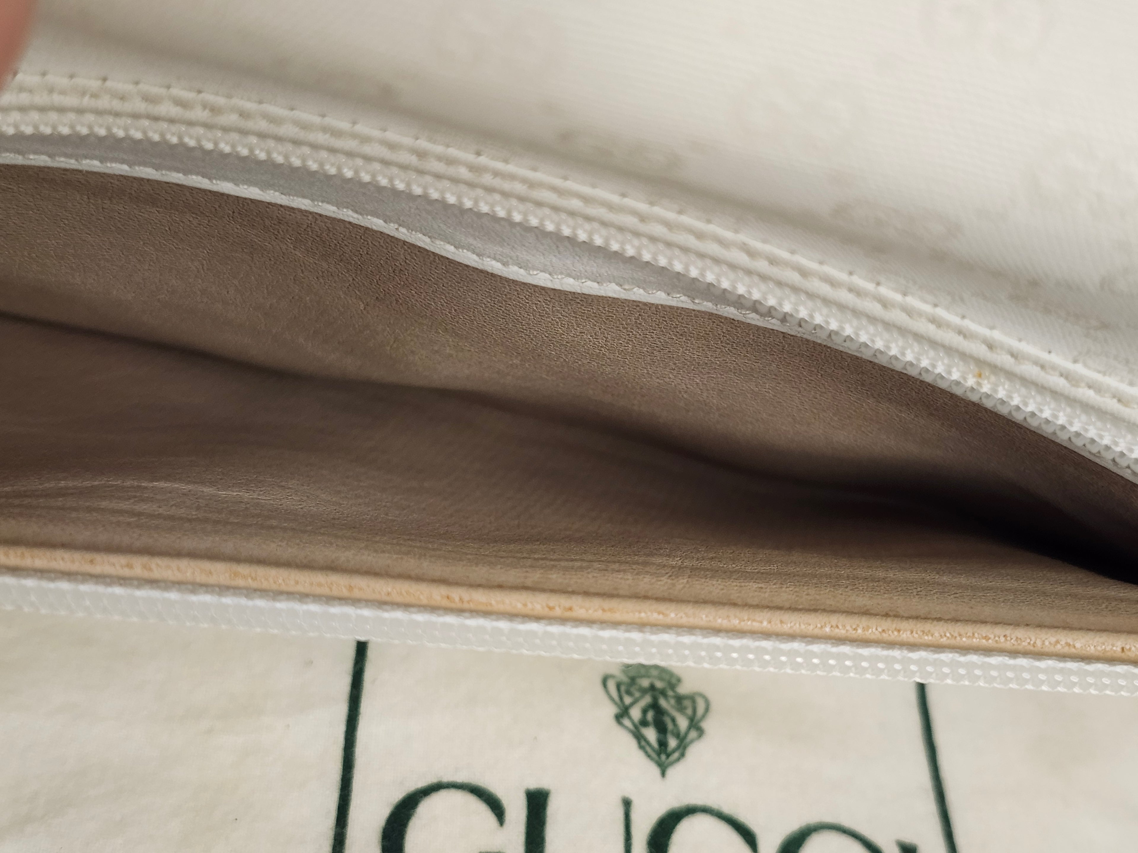 Gucci White Micro GG Leather 2 Way Women's (Clutch/Shoulder) Bag