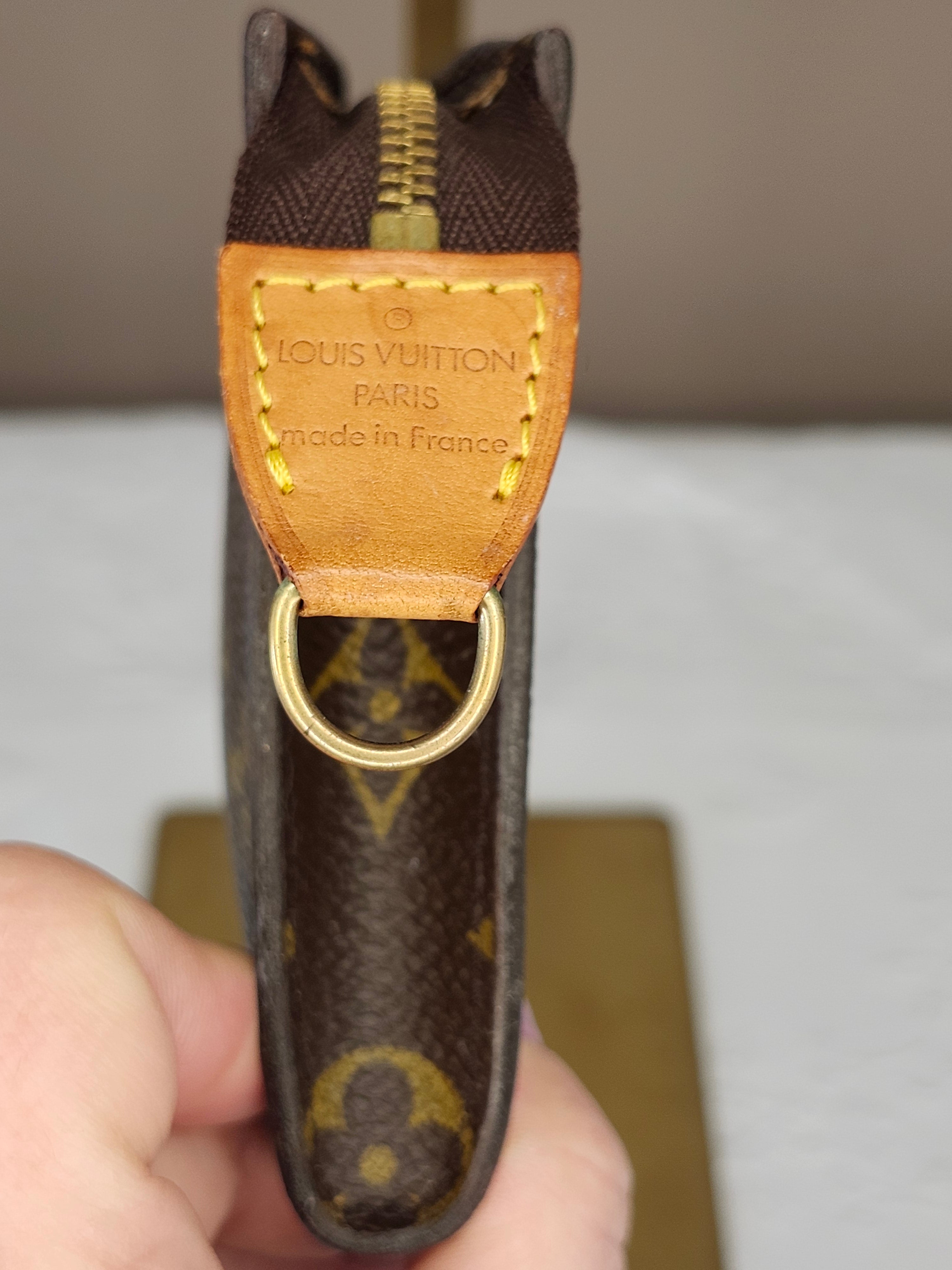 Authentic Louis Vuitton Monogram Bucket Pouch 23-Small with Dust Bag