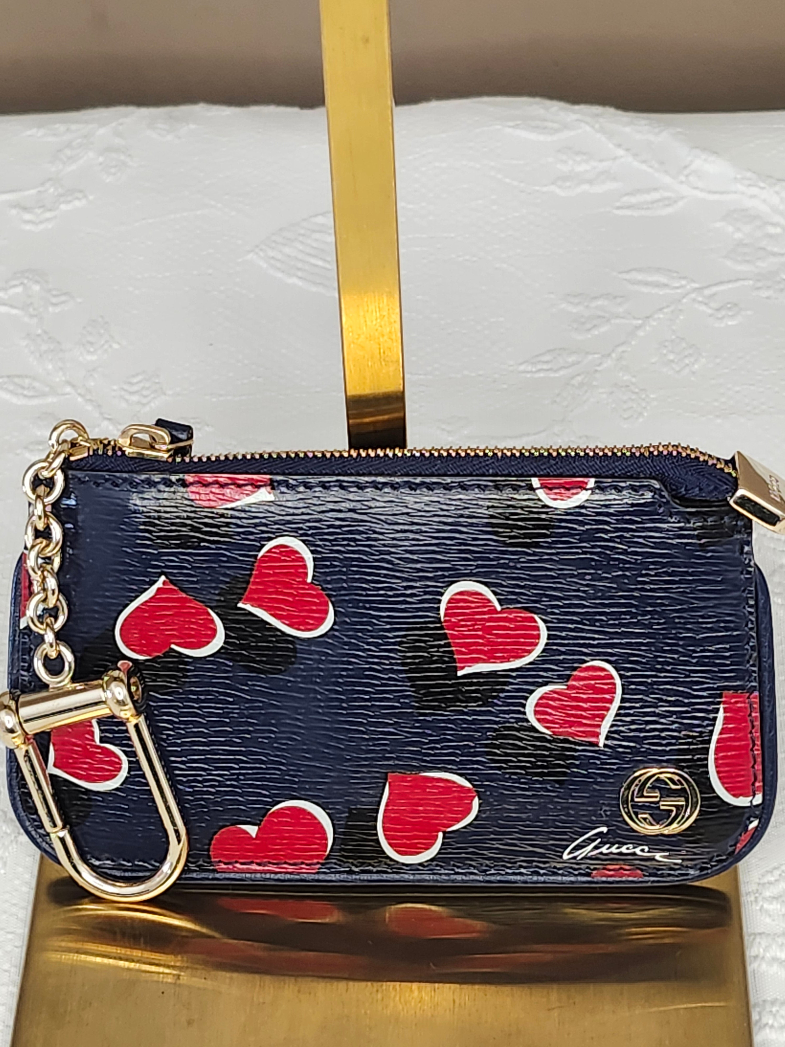 Gucci Bloom Navy Heart Print Women's Coin Key Purse