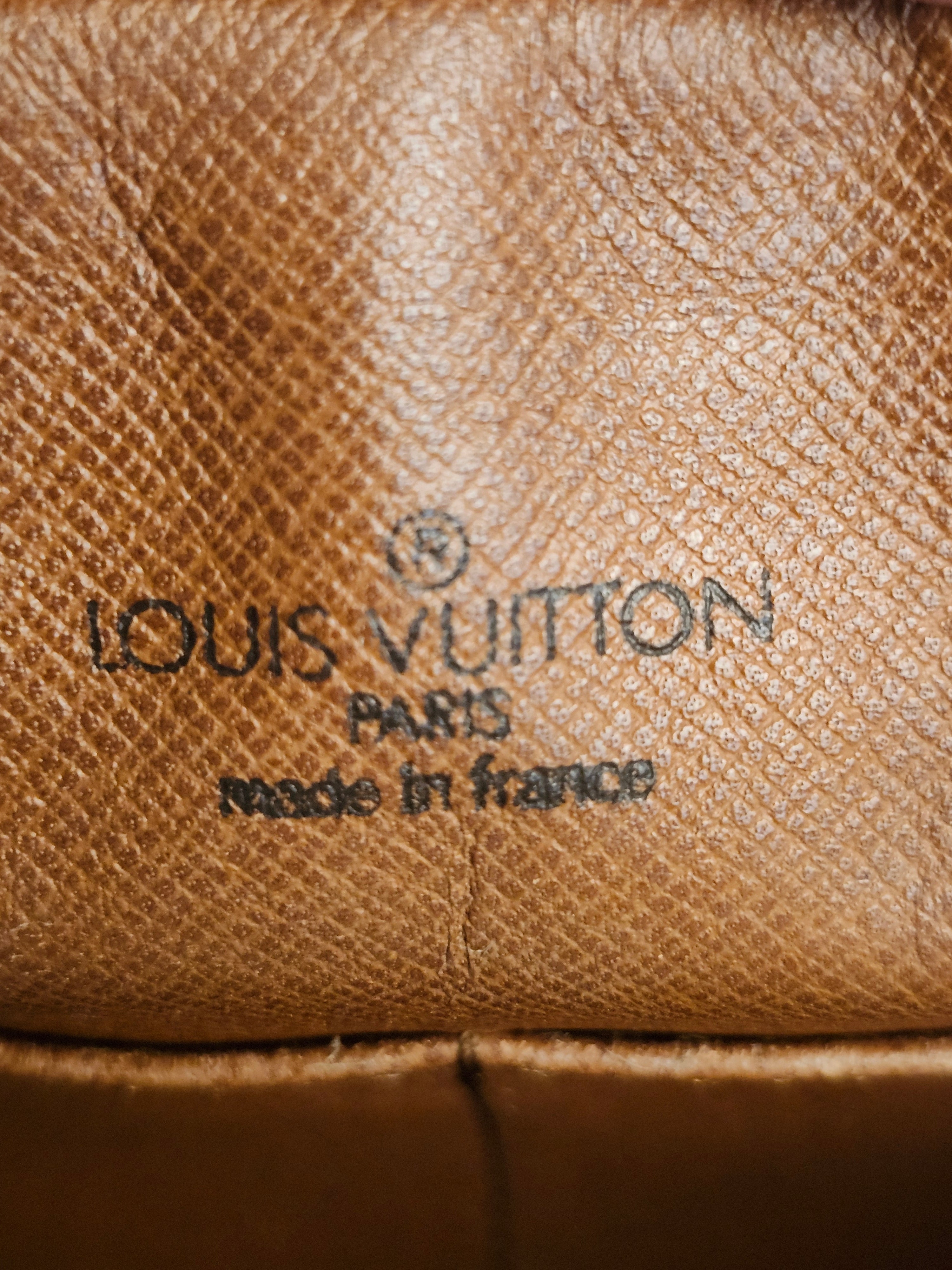 Louis Vuitton Compiegne 28 Clutch