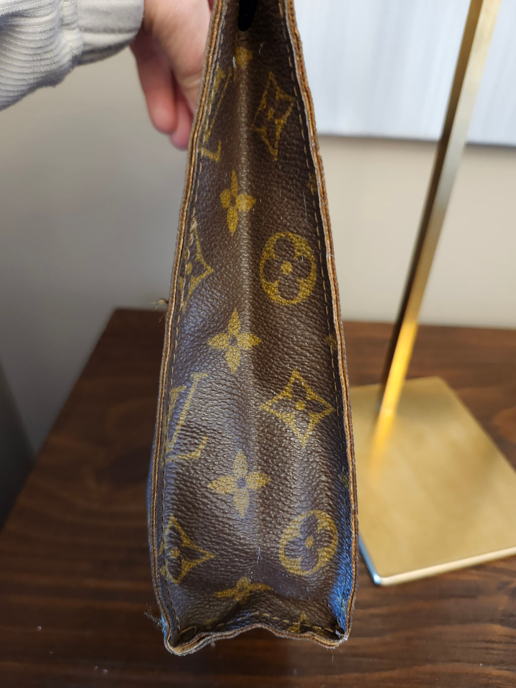 Louis Vuitton Monogram Toiletry Pouch 26 Clutch