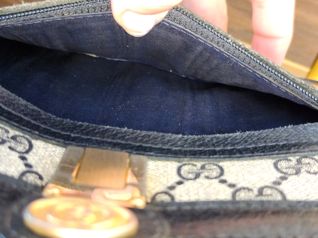 Gucci GG Supreme Sherry Line Stripe Shoulder Bag in Navy Gray, Gold and Red