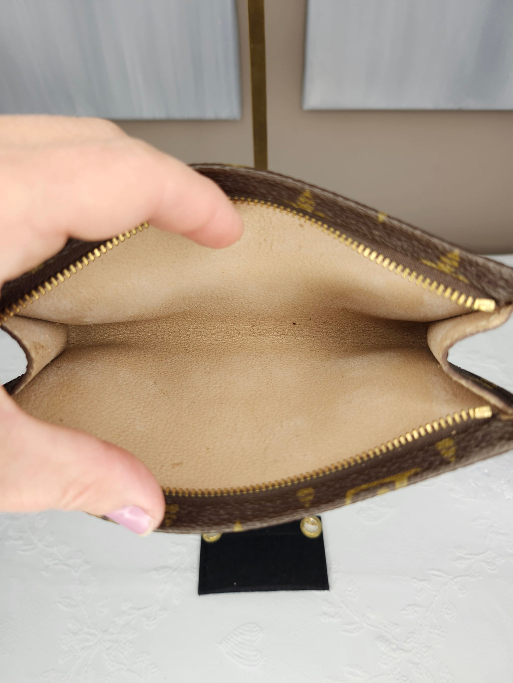 Authentic Louis Vuitton Monogram Bucket Pouch 23-Small with Dust Bag