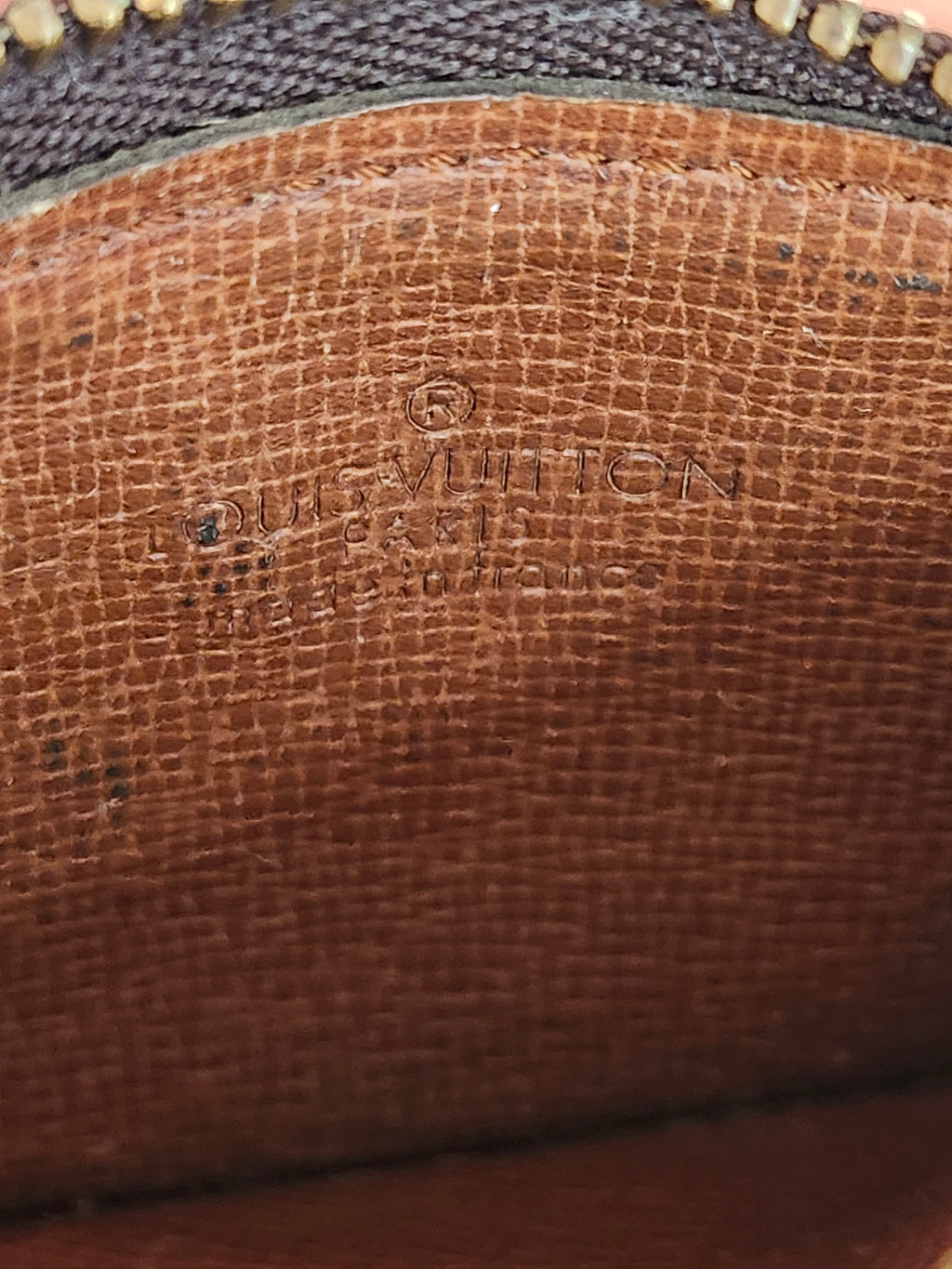 Louis Vuitton Monogram Cles  Etui Crepier Coin Key Case with Dust Bag