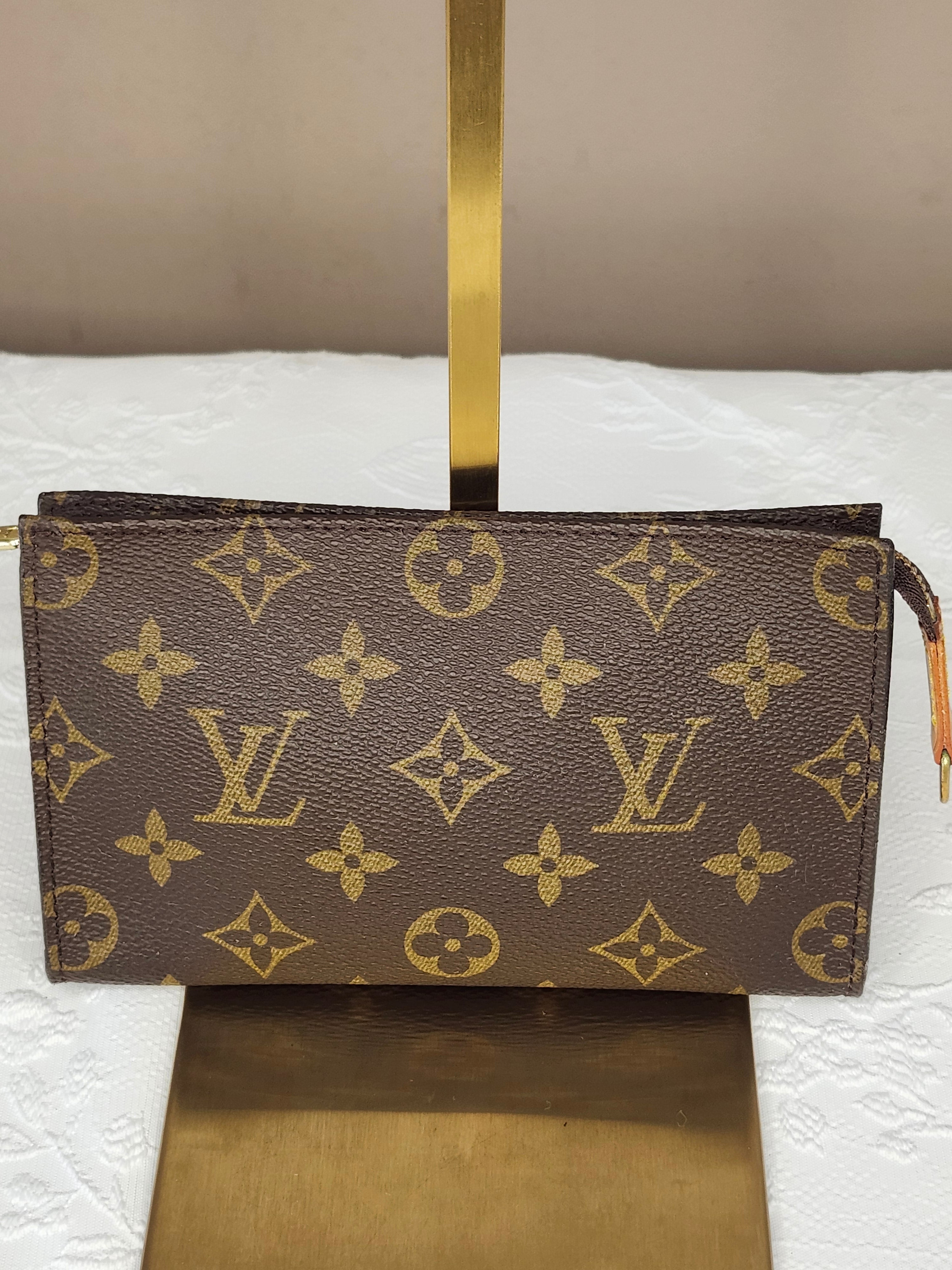 Authentic Louis Vuitton Monogram Bucket Pouch 23-Small with Dust Bag