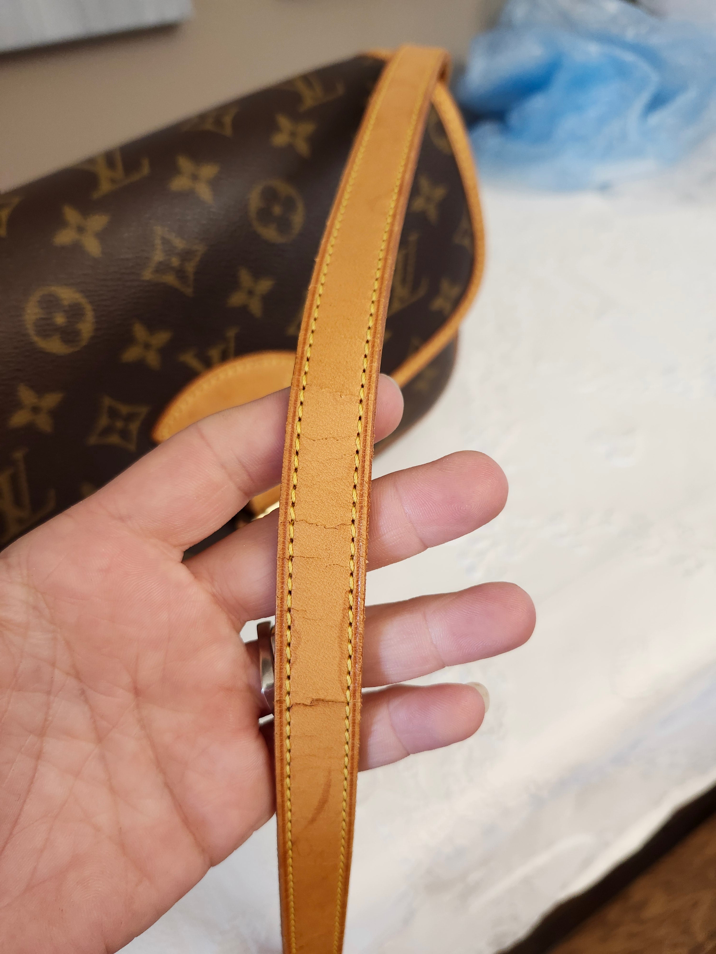 Louis Vuitton Monogram Canvas Sologne Saddle Crossbody Shoulder Bag
