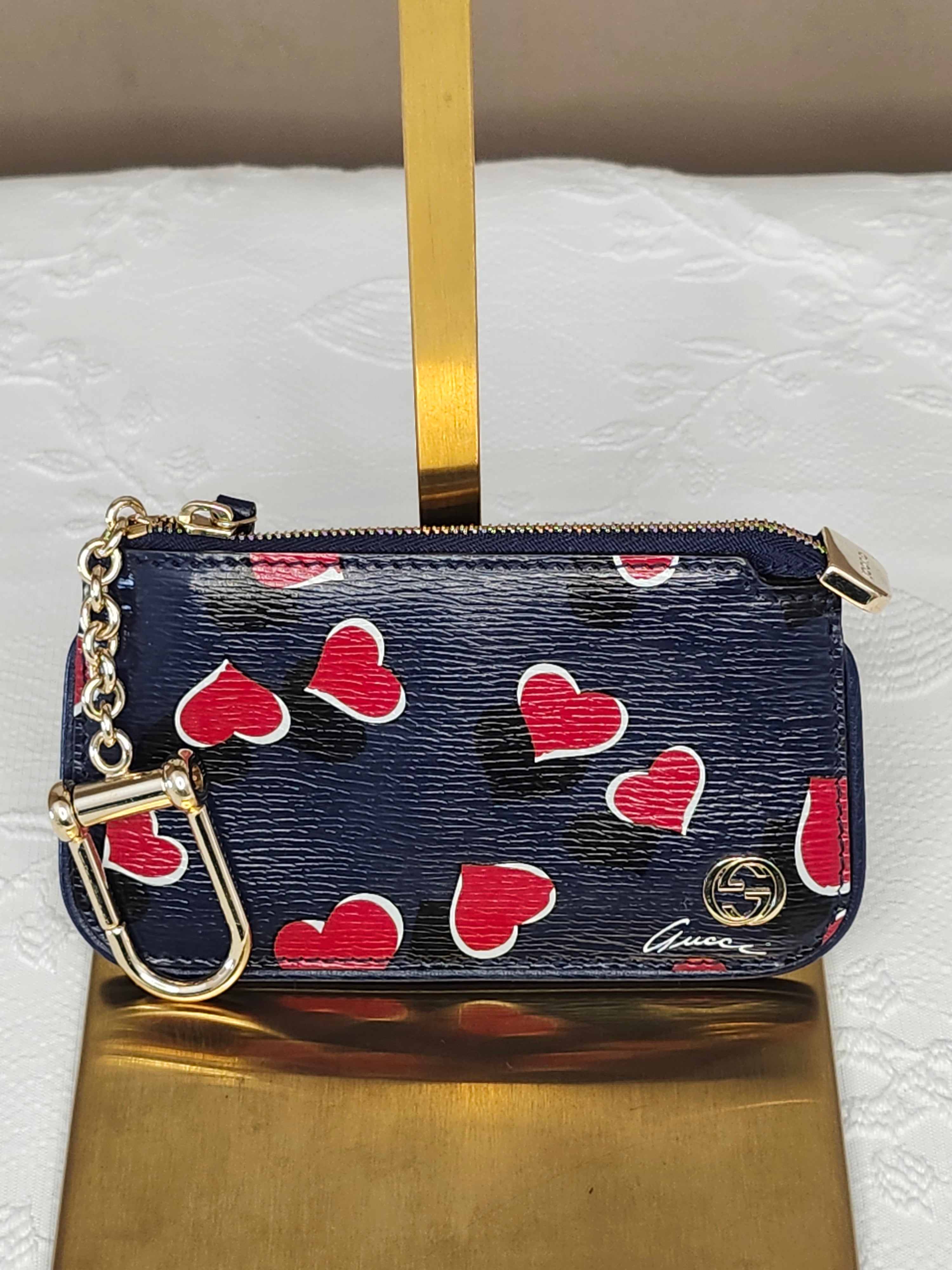 Gucci Bloom Navy Heart Print Women's Coin Key Purse