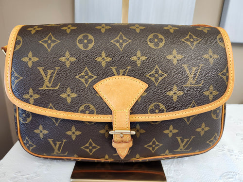 Louis Vuitton Monogram Canvas Sologne Saddle Crossbody Shoulder Bag