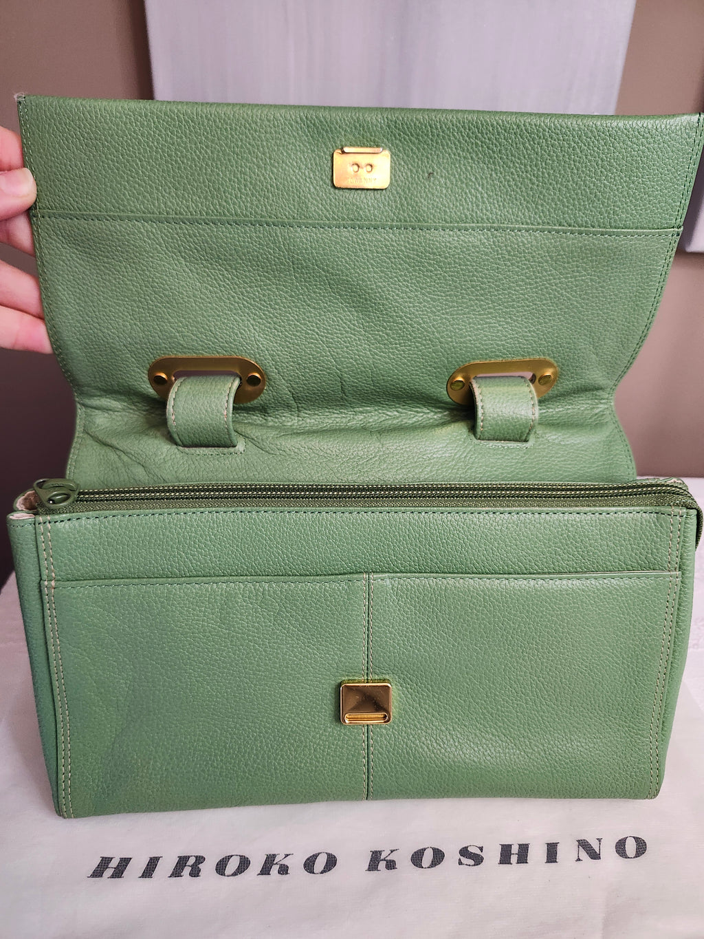 Hiroko Koshino Green Leather Handbag with Gold Hardware