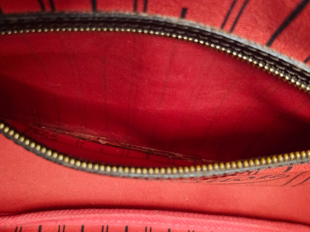 Louis Vuitton Neverfull PM in Damier Ebene Monogram Print