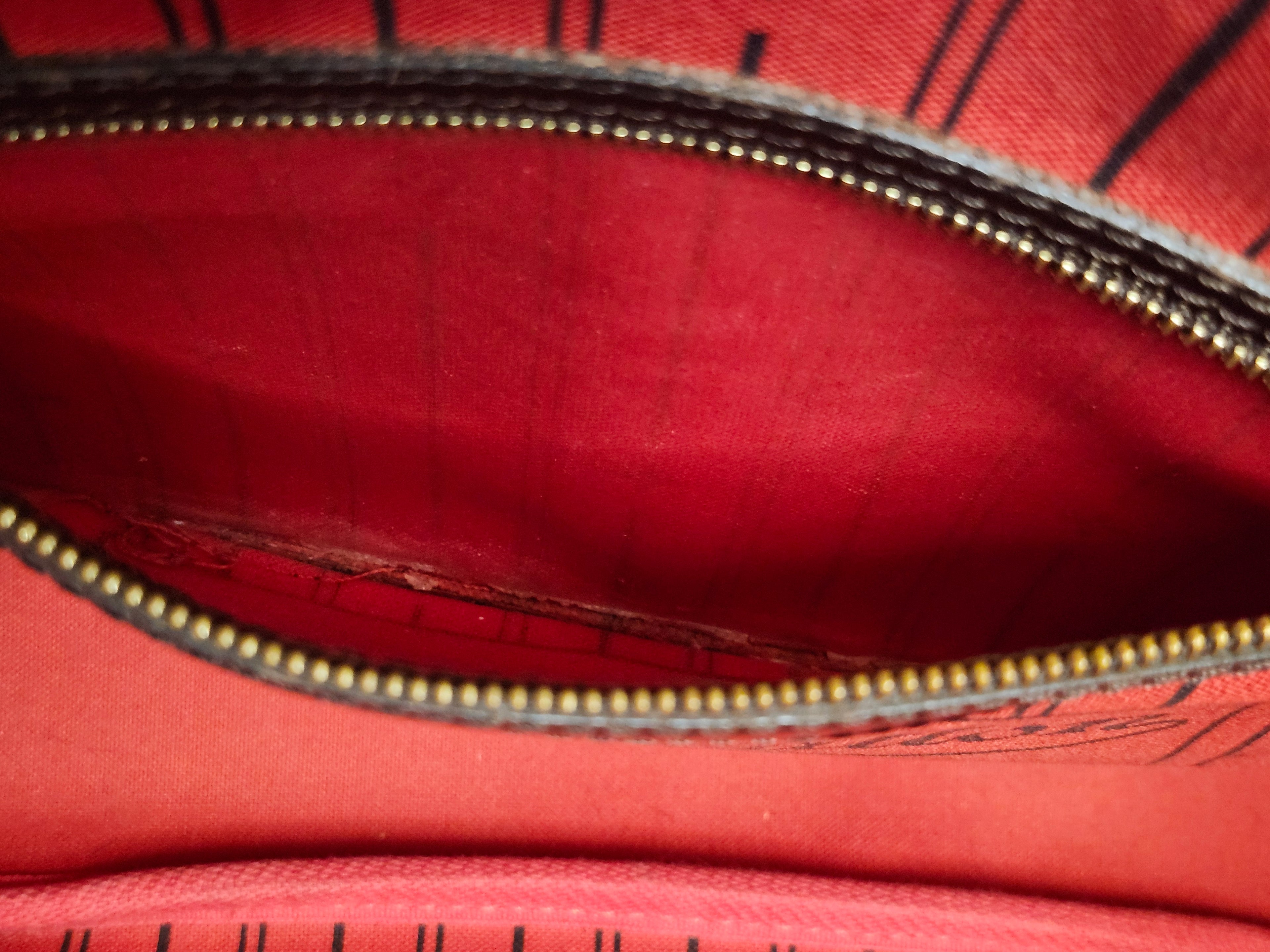 Louis Vuitton Neverfull PM in Damier Ebene Monogram Print