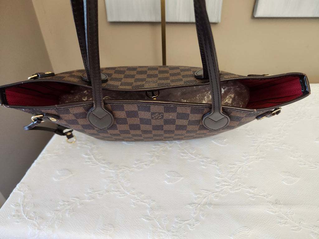 Louis Vuitton Neverfull PM in Damier Ebene Monogram Print