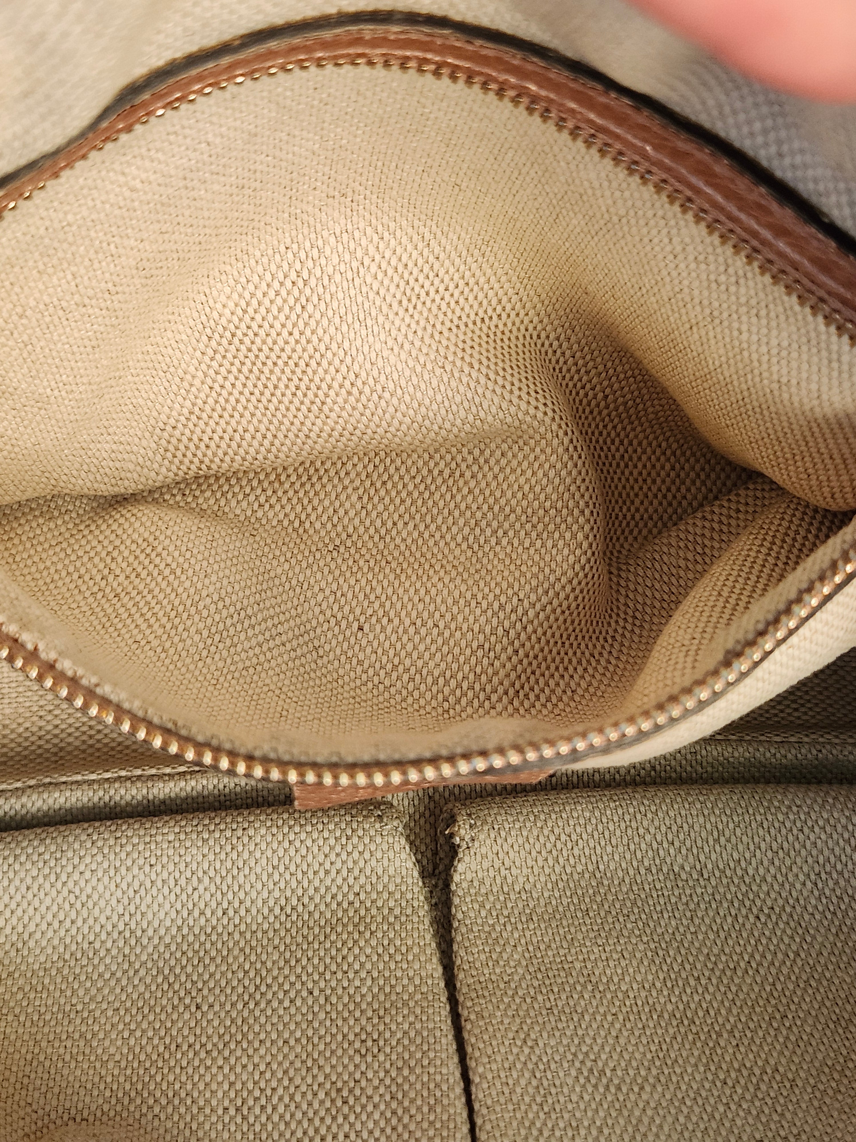Gucci Soho Chain Shoulder Bag in Metallic Pink Pebbled Leather