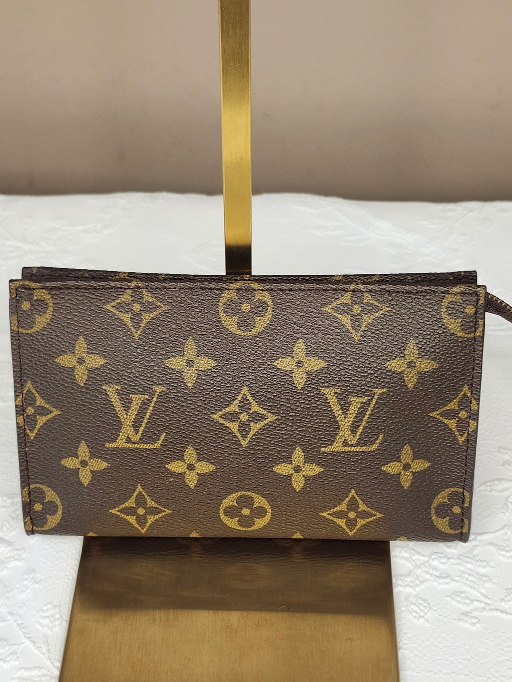 Authentic Louis Vuitton Monogram Bucket Pouch 23-Small with Dust Bag