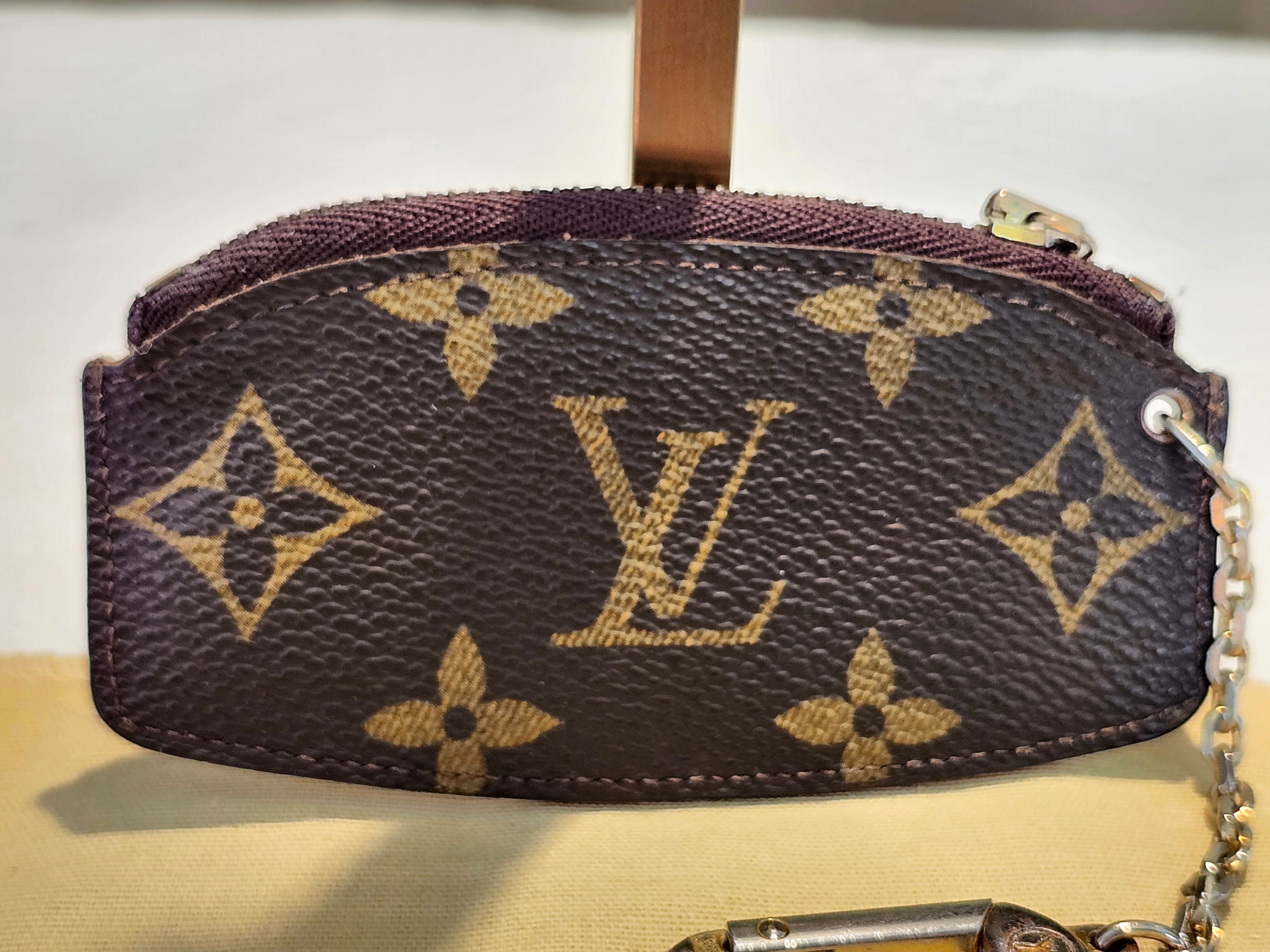 Louis Vuitton Monogram Cles  Etui Crepier Coin Key Case with Dust Bag